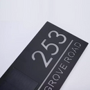 Placa Residencial com Luz Solar